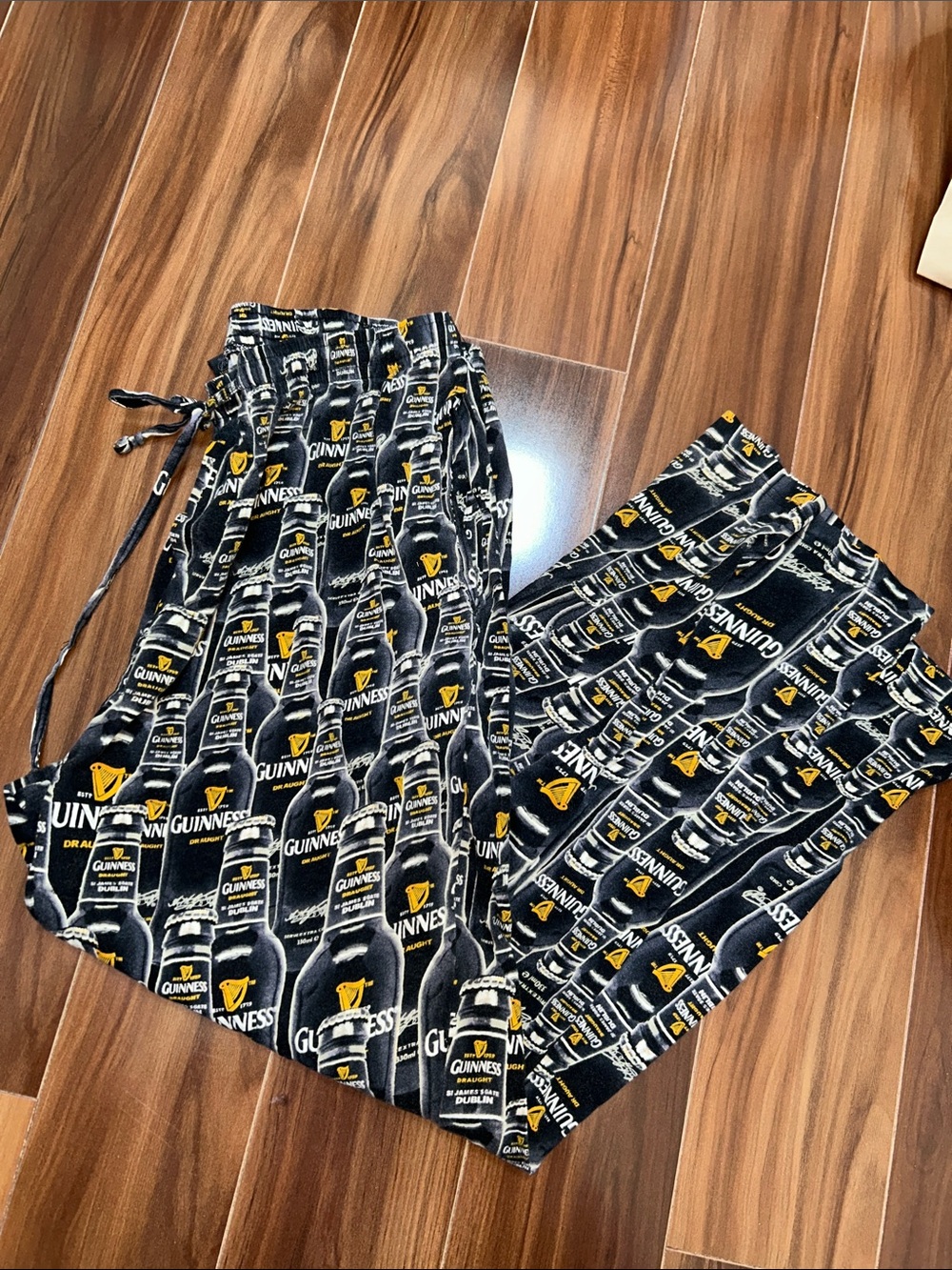 Medium 100% cotton Guinness pajama pants